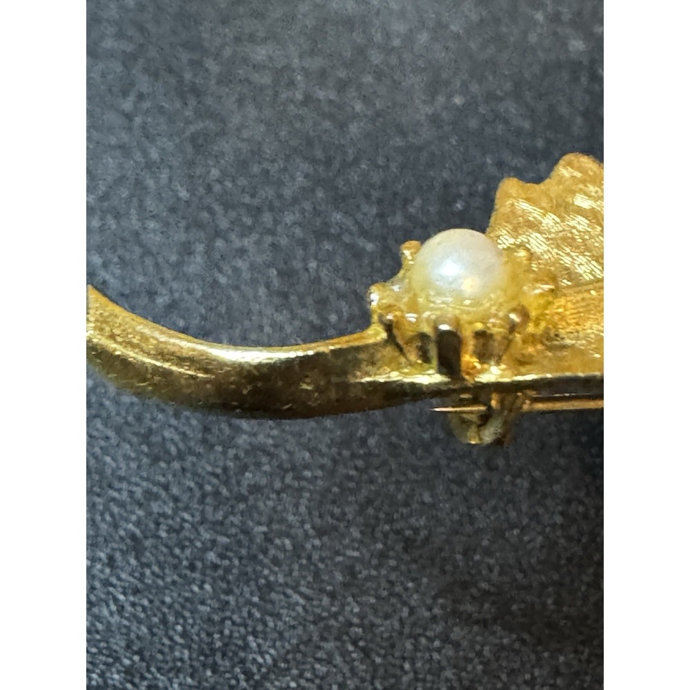 Vintage Gold Toned Leaf with Pearl Pin Brooch Heavy‎ - Picture 5 of 6